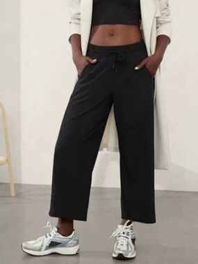 Athleta Avenue Wide Leg Crop Pant Black Size 12